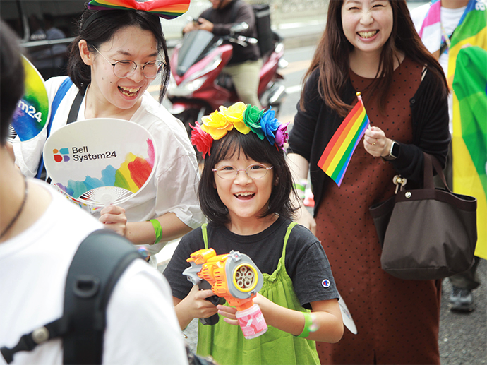 「LGBTQ＋」の意味を知らない子どもたちも一緒に「HAPPY　PRIDE！」