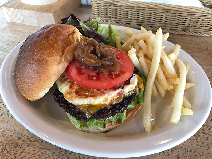 ニューヨークバーガー+目玉焼きトッピング